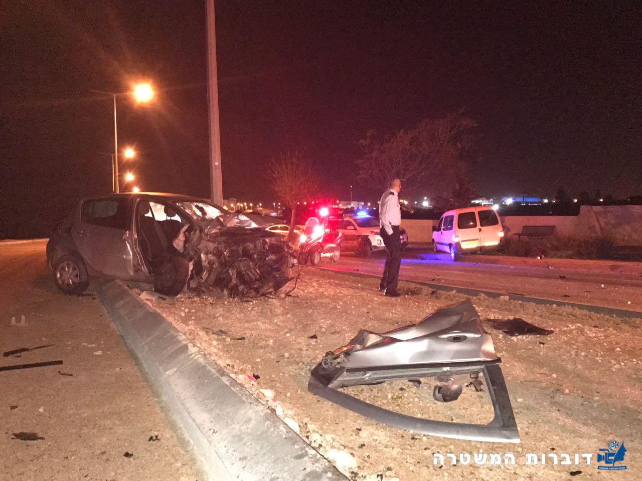 זירת התאונה (צילום: דוברות המשטרה)